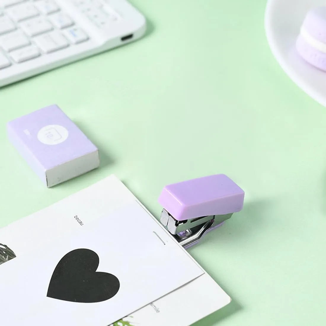 1 piece mini stapler, mini stapler, mini stapler, office stapler, stapler, small staples, with 400 staples, for school, home or office (purple)