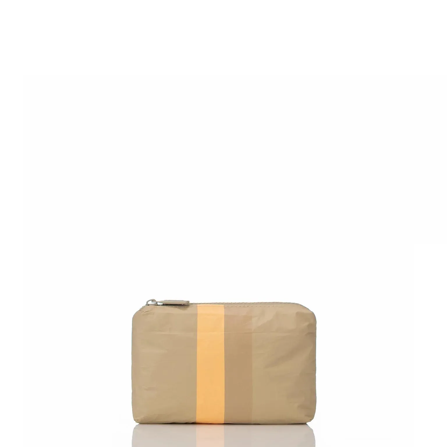 Aloha Mini Pouch in Le Voyageur Cutie on Dune, Style #MNPCT093