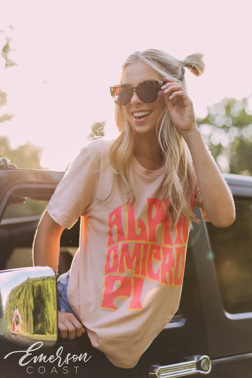 Alpha Omicron Pi Retro Summer Tee