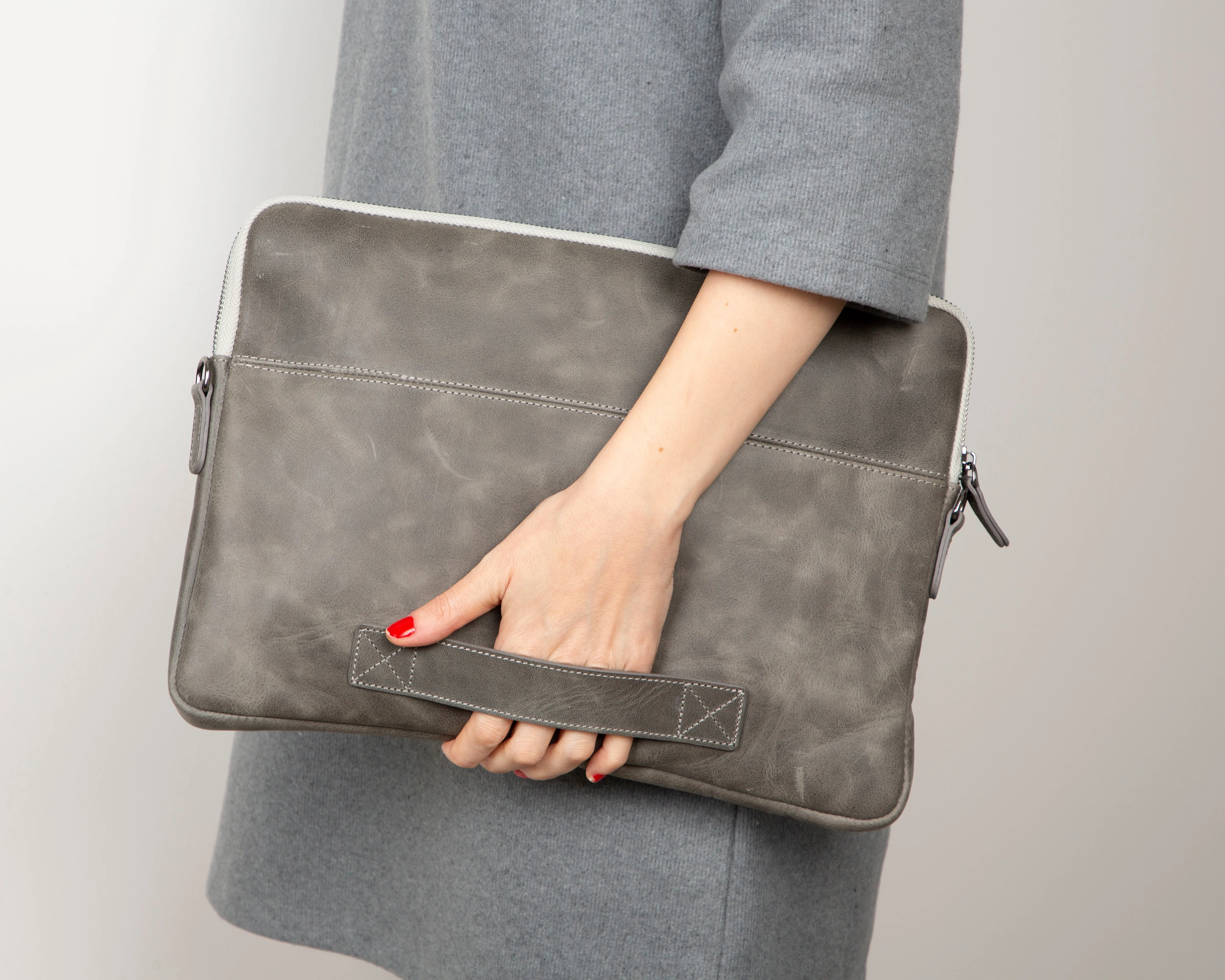 Awe Genuine Leather Laptop / Tablet Sleeves