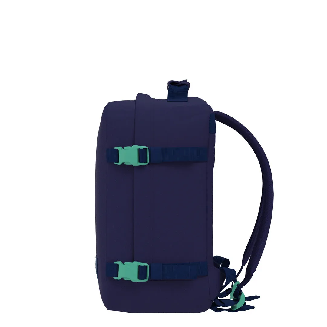 CabinZero Classic 28L (Deep Ocean)