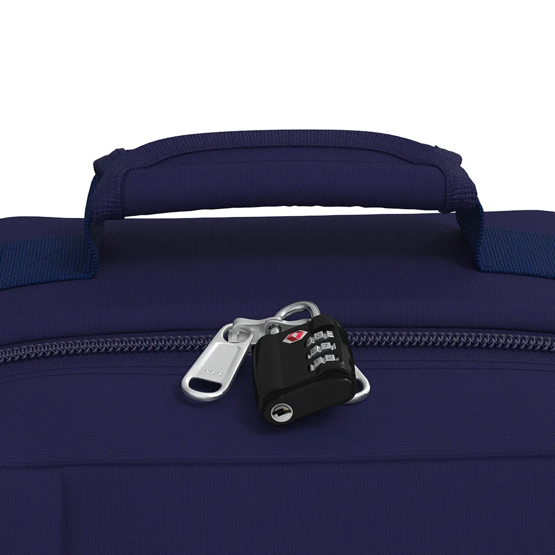 CabinZero Classic 28L (Deep Ocean)