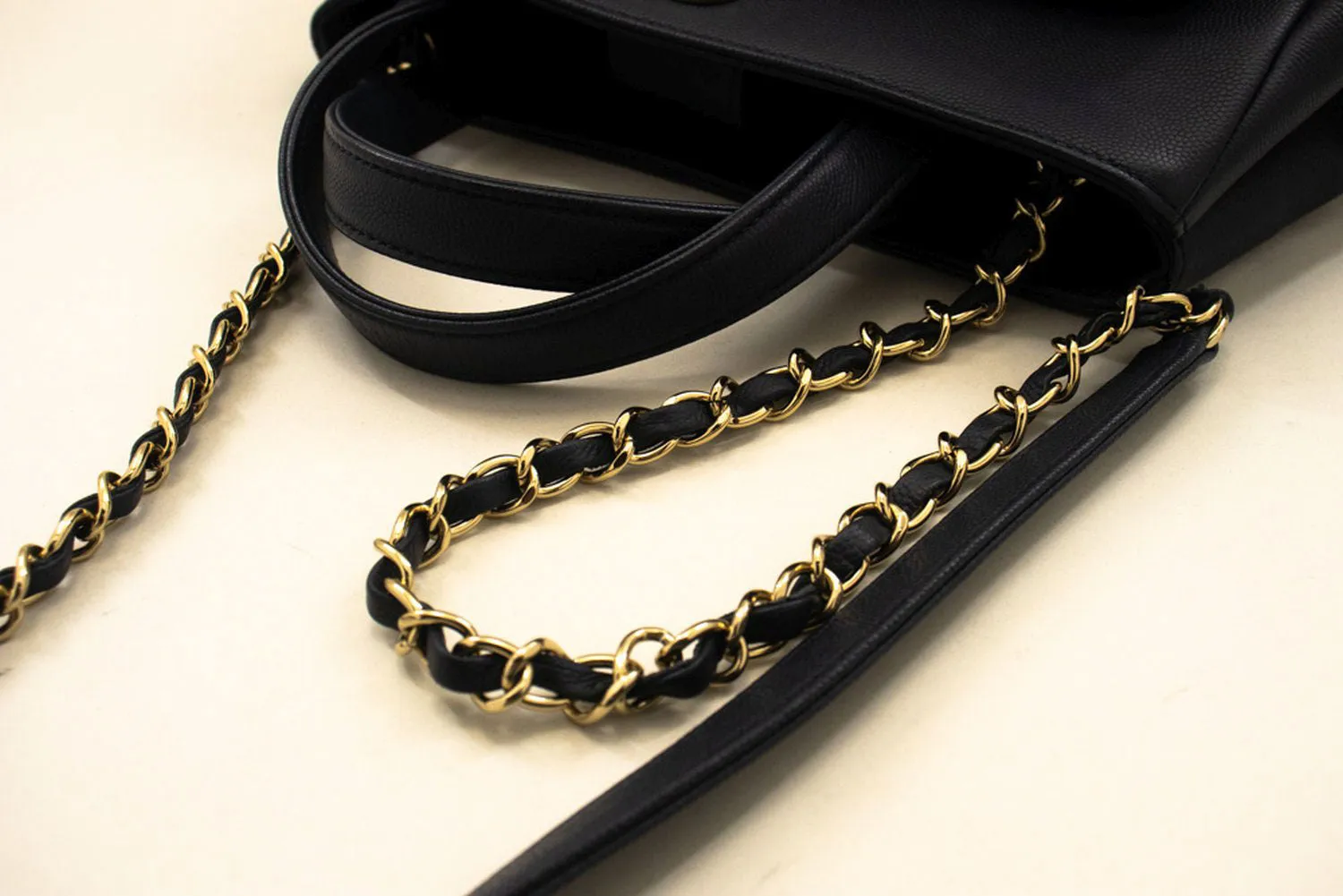 CHANEL Navy Grained Calfskin Leather Shoulder Bag Handbag Quilted p44
