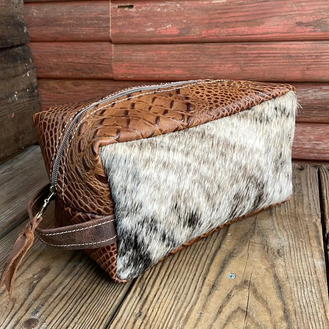 Dutton - Light Brindle w/ Saddle Croc
