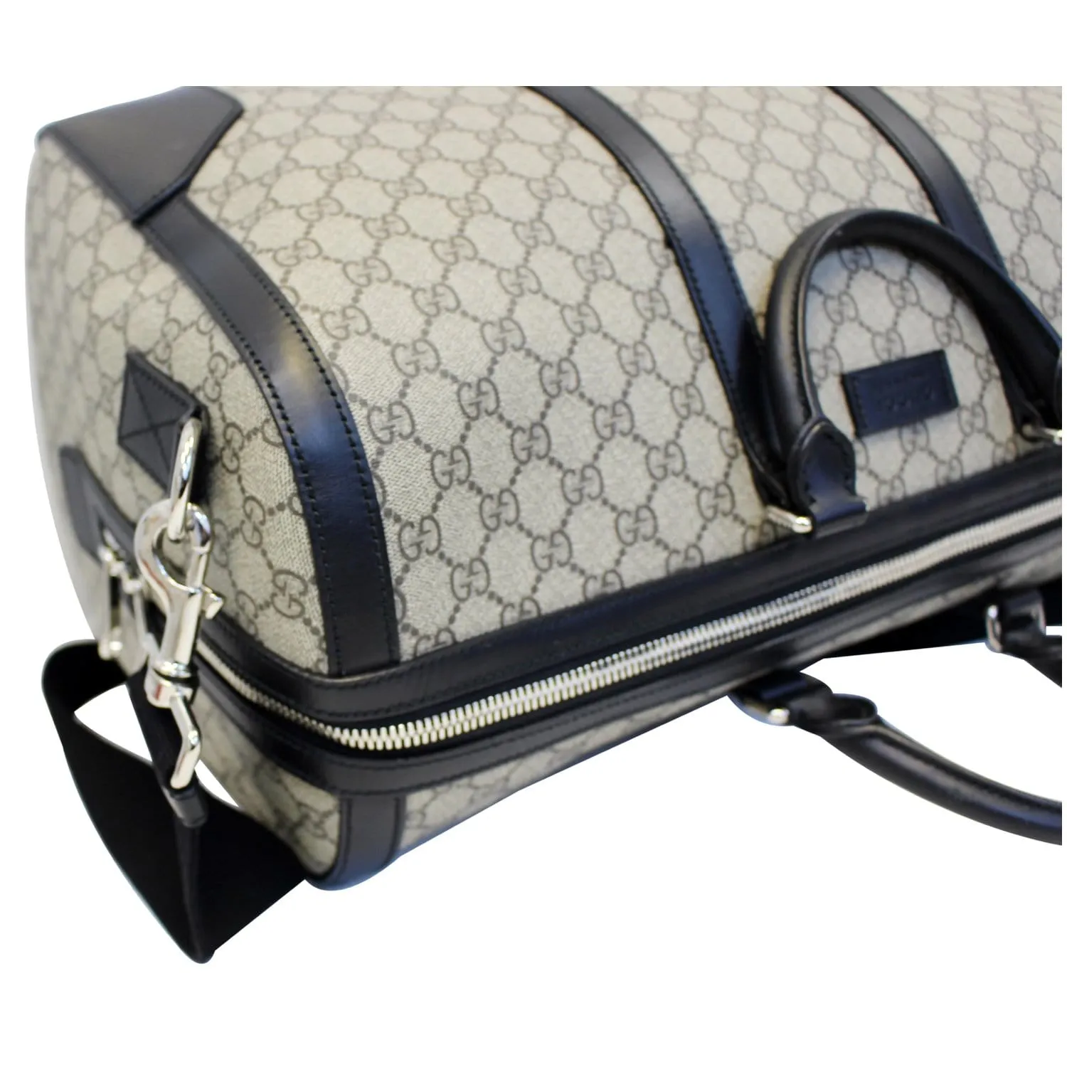 GUCCI GG Supreme Duffle Travel Bag Beige/Black