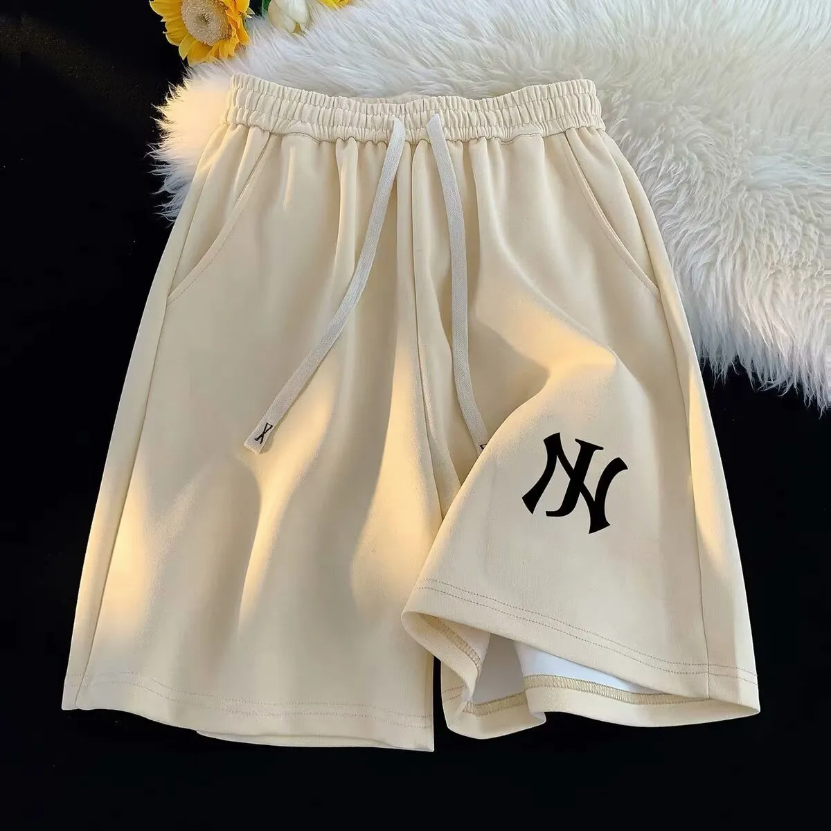 Instock Versatile sports shorts