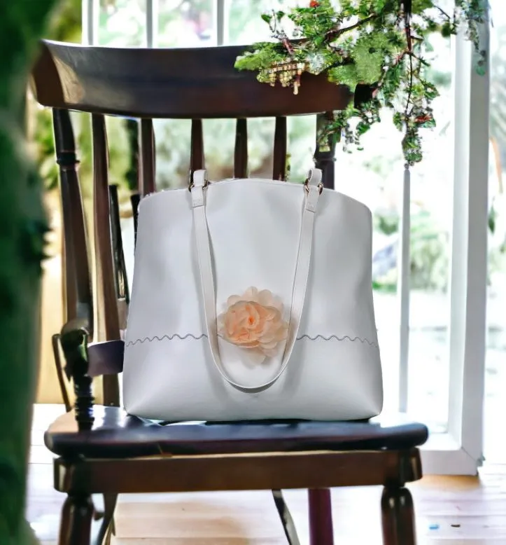 Klassy Shoulder Purse