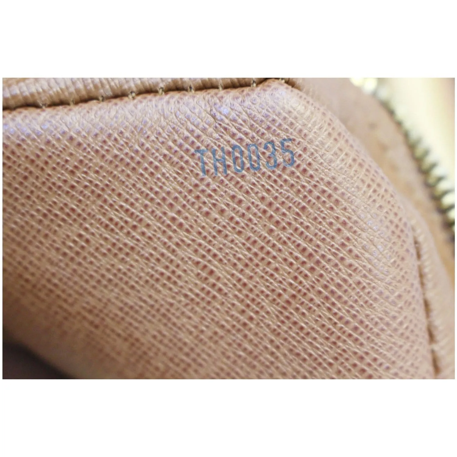 LOUIS VUITTON Porte-Documents Voyage Monogram Canvas Briefcase Bag