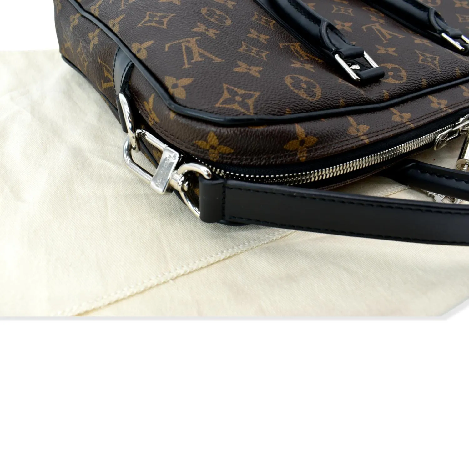 LOUIS VUITTON Porte Documents Voyage PM Monogram Canvas Briefcase Bag Brown