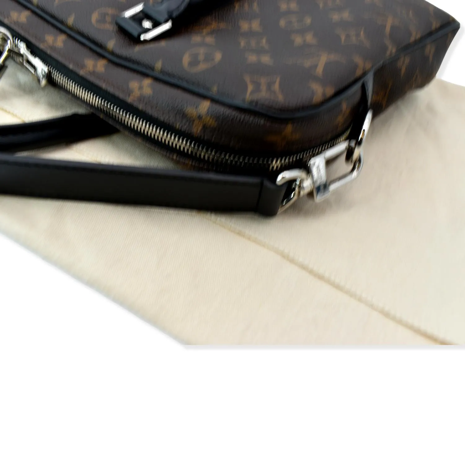 LOUIS VUITTON Porte Documents Voyage PM Monogram Canvas Briefcase Bag Brown