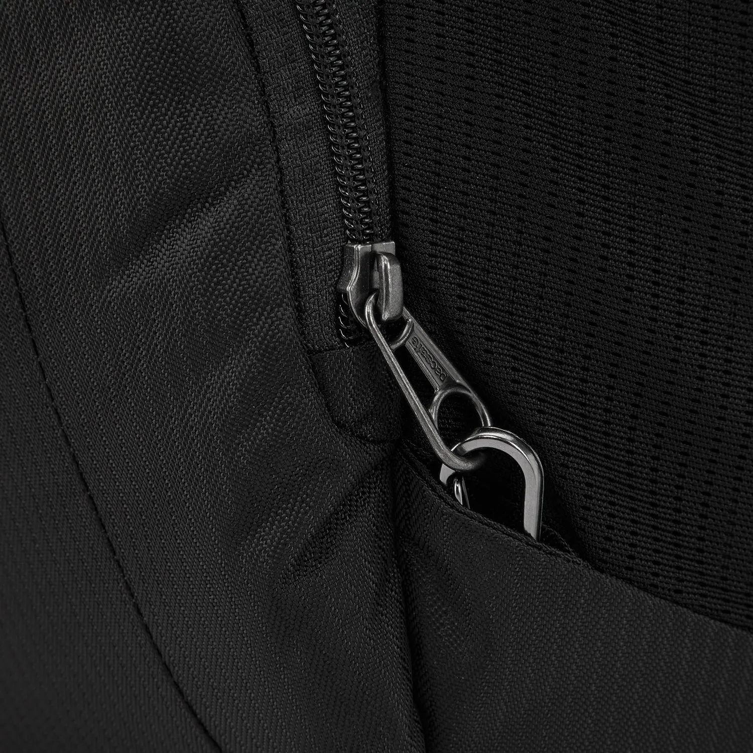 Pacsafe® LS450 Anti-Theft 25L Backpack