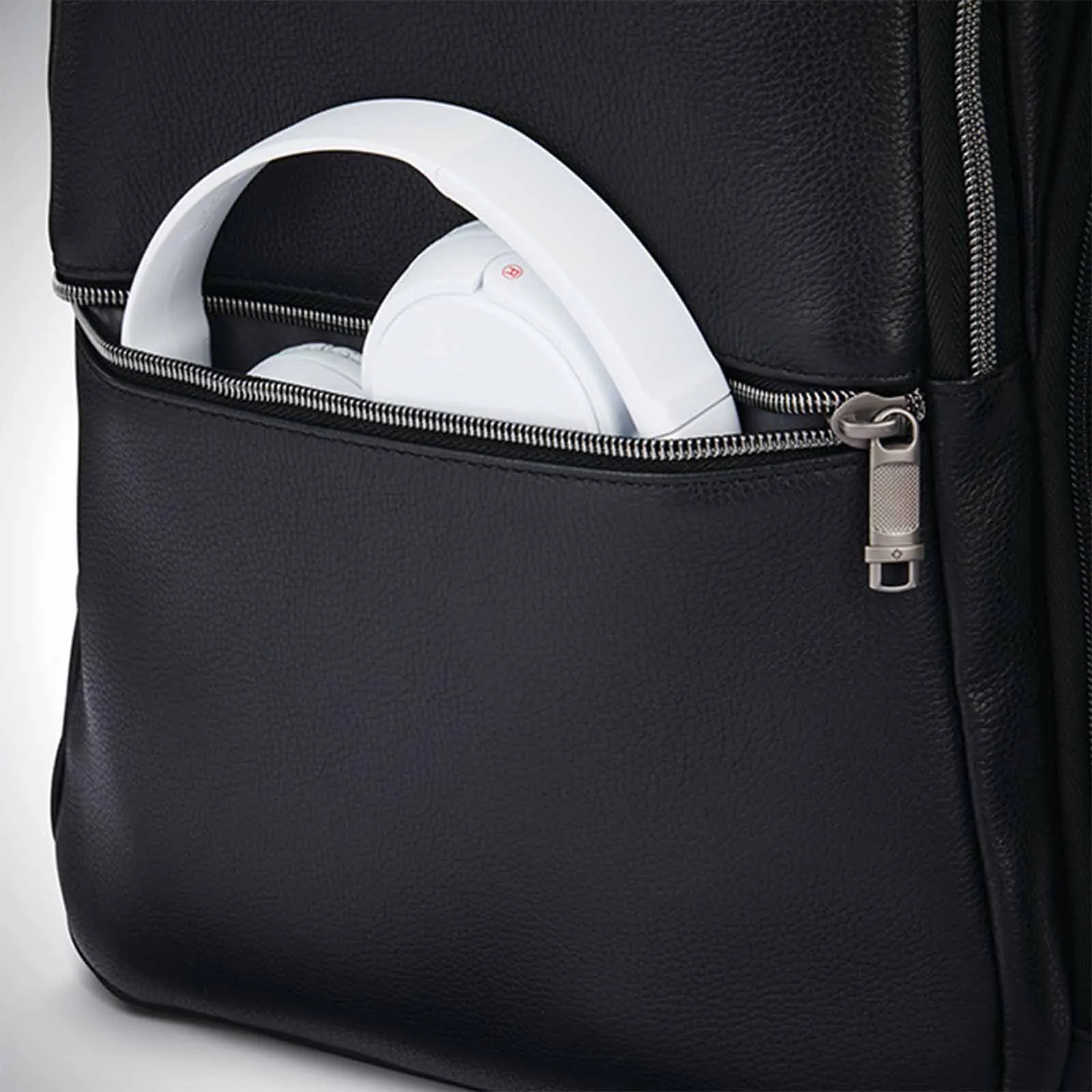 Samsonite Classic Leather 14.1 Inch Laptop Backpack Black