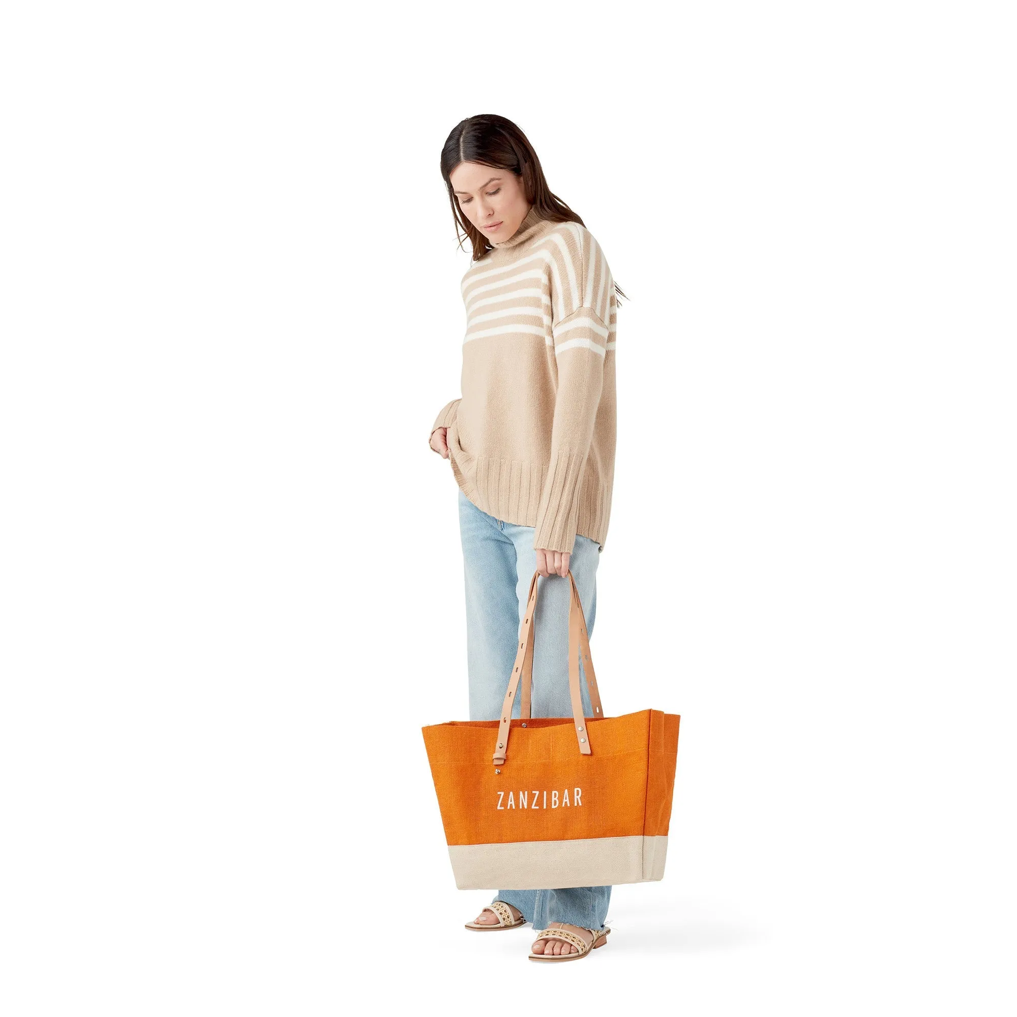 Shoulder Market in Citrus (004OR) | Estimated Delivery: April 2025